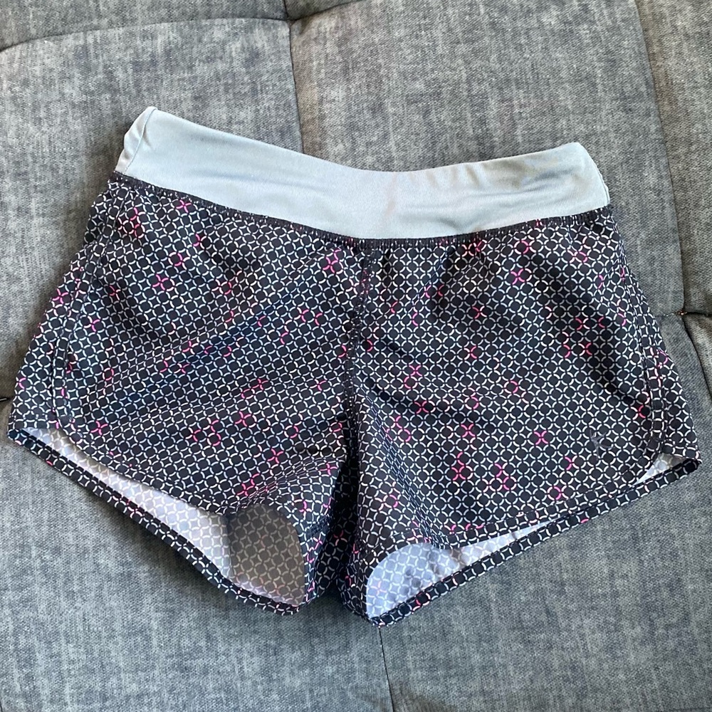 Selling Black and Grey exercise shorts! $8🖤